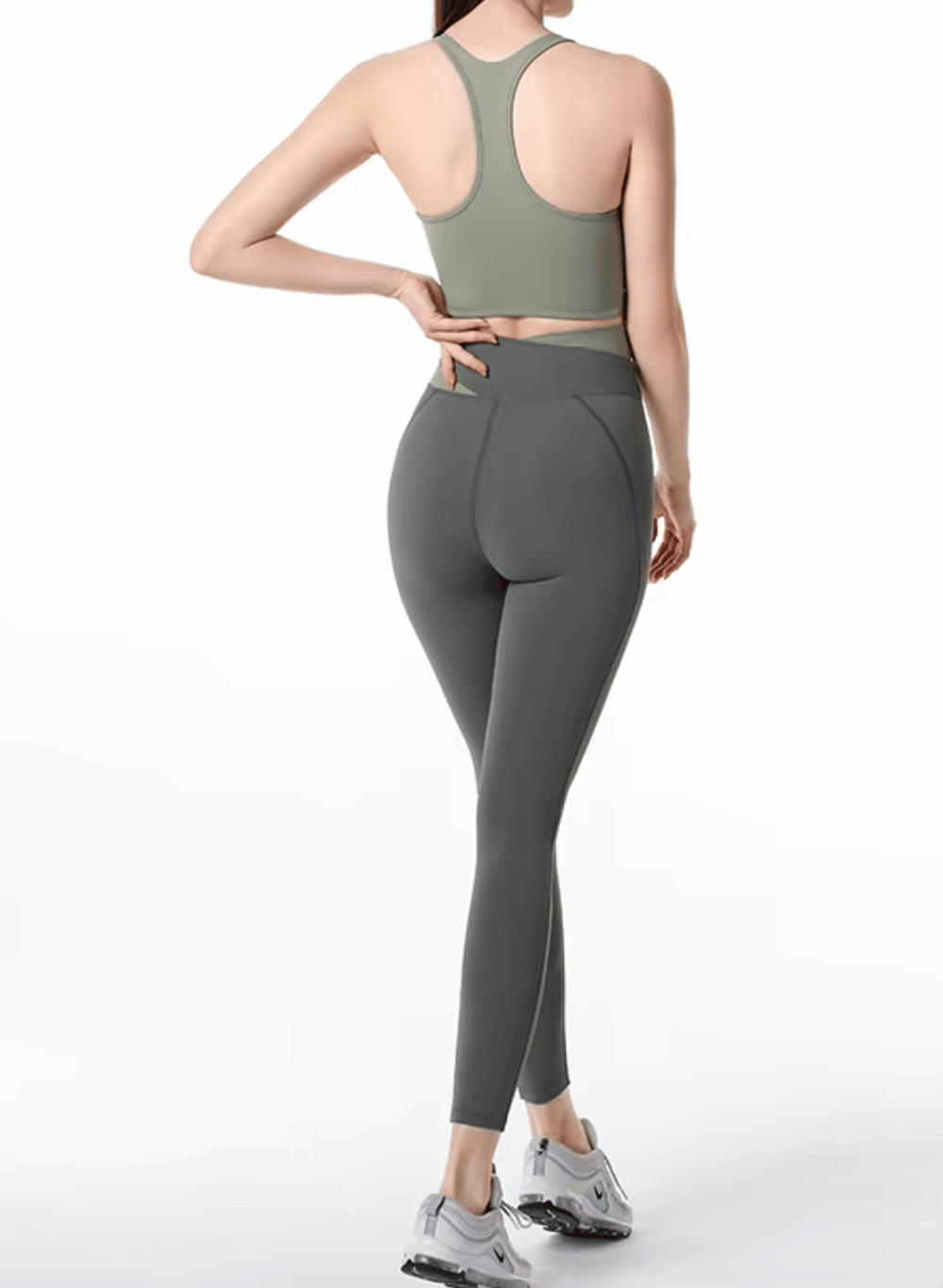 סט ספורט לנשים טייץ מחטב וטופ ספורט - דגם Propel