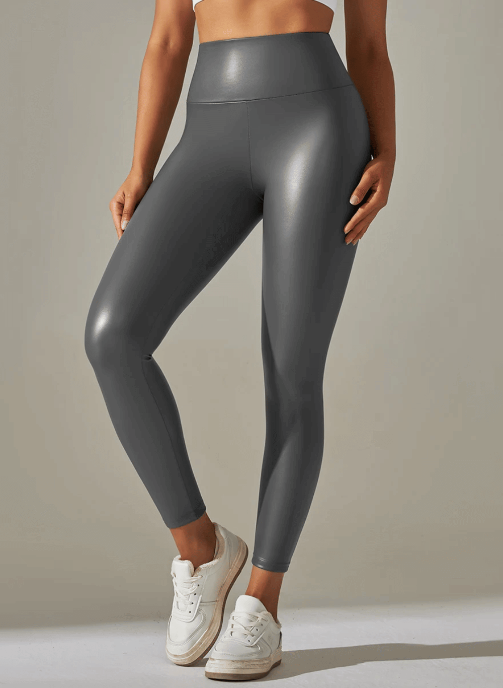 טייץ מחטב דמוי עור מבריק, High Waist (PU) - דגם Glow