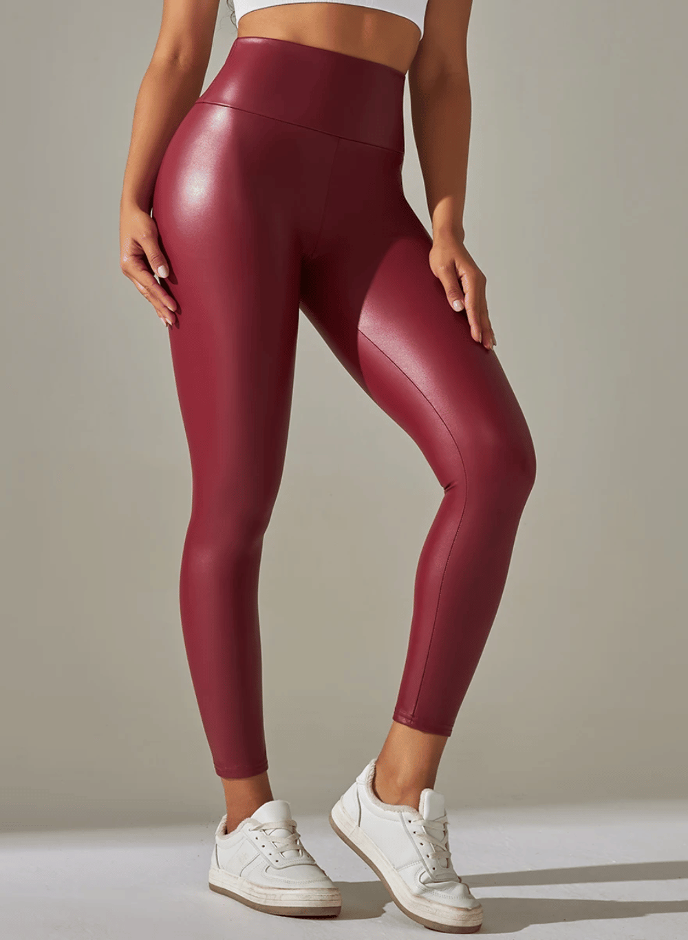 טייץ מחטב דמוי עור מבריק, High Waist (PU) - דגם Glow