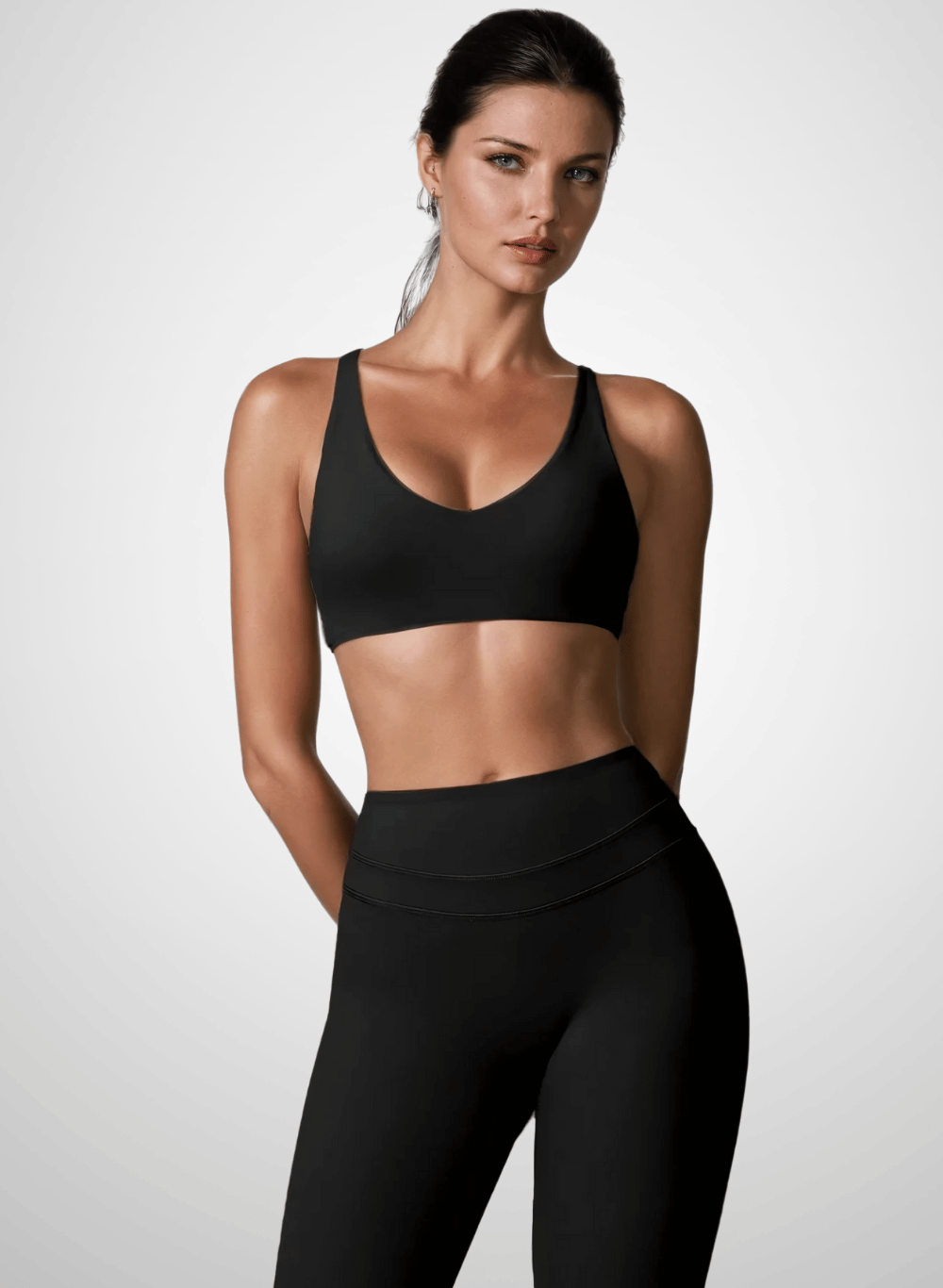 טופ ספורט לנשים – דגם SculptFit 8863 top