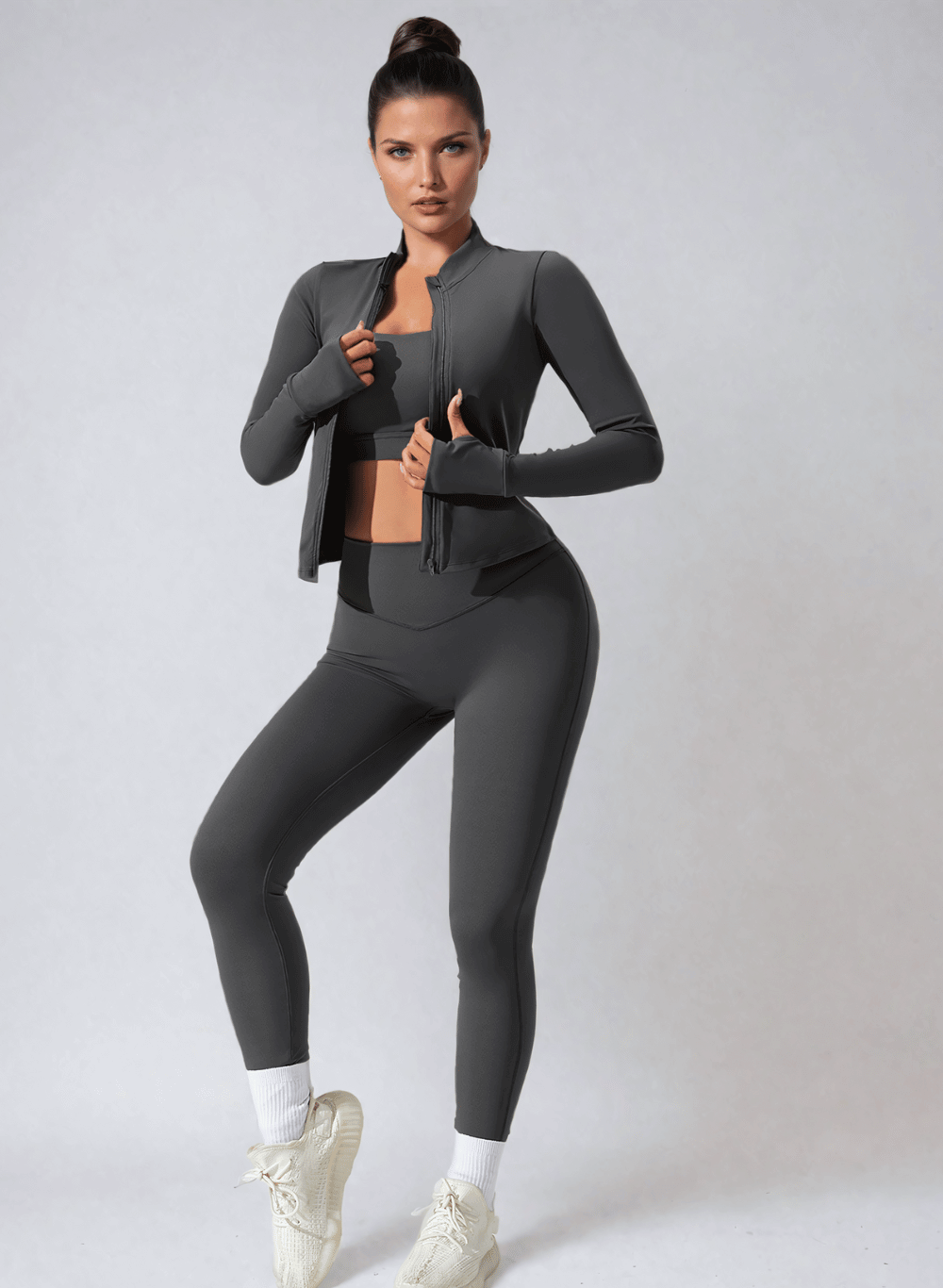 סט ספורטיבי 3 חלקים: טייץ מחטב High Waist, טופ וג'קט הודיס - דגם Poise