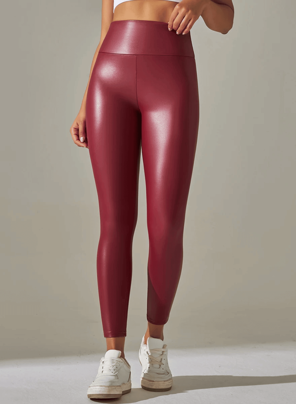 טייץ מחטב דמוי עור מבריק, High Waist (PU) - דגם Glow