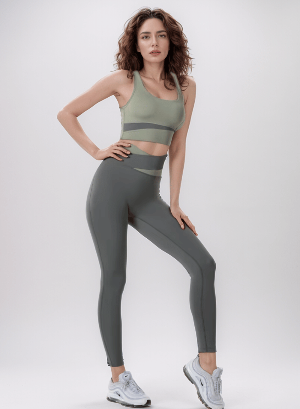 סט ספורט לנשים טייץ מחטב וטופ ספורט - דגם Propel